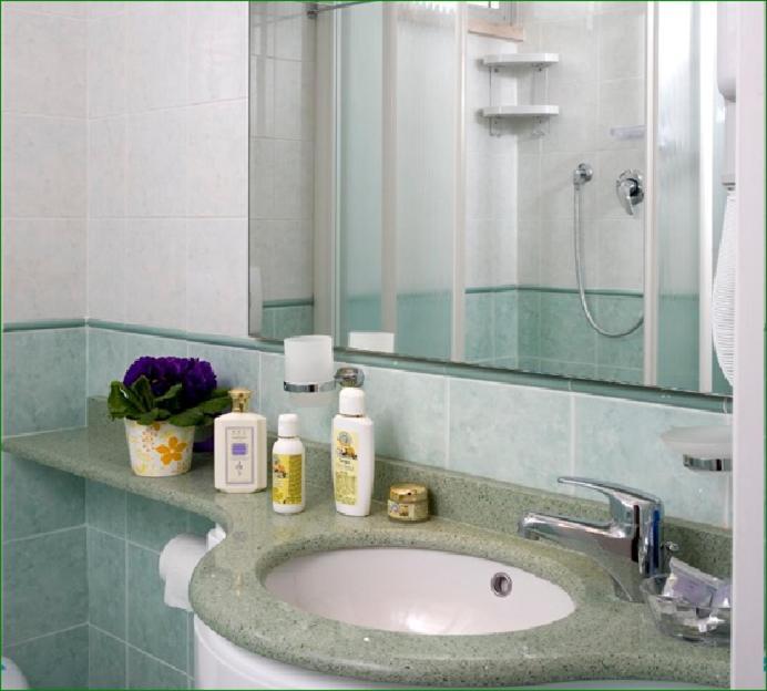 Hotel Verdemare Ріміні Екстер'єр фото