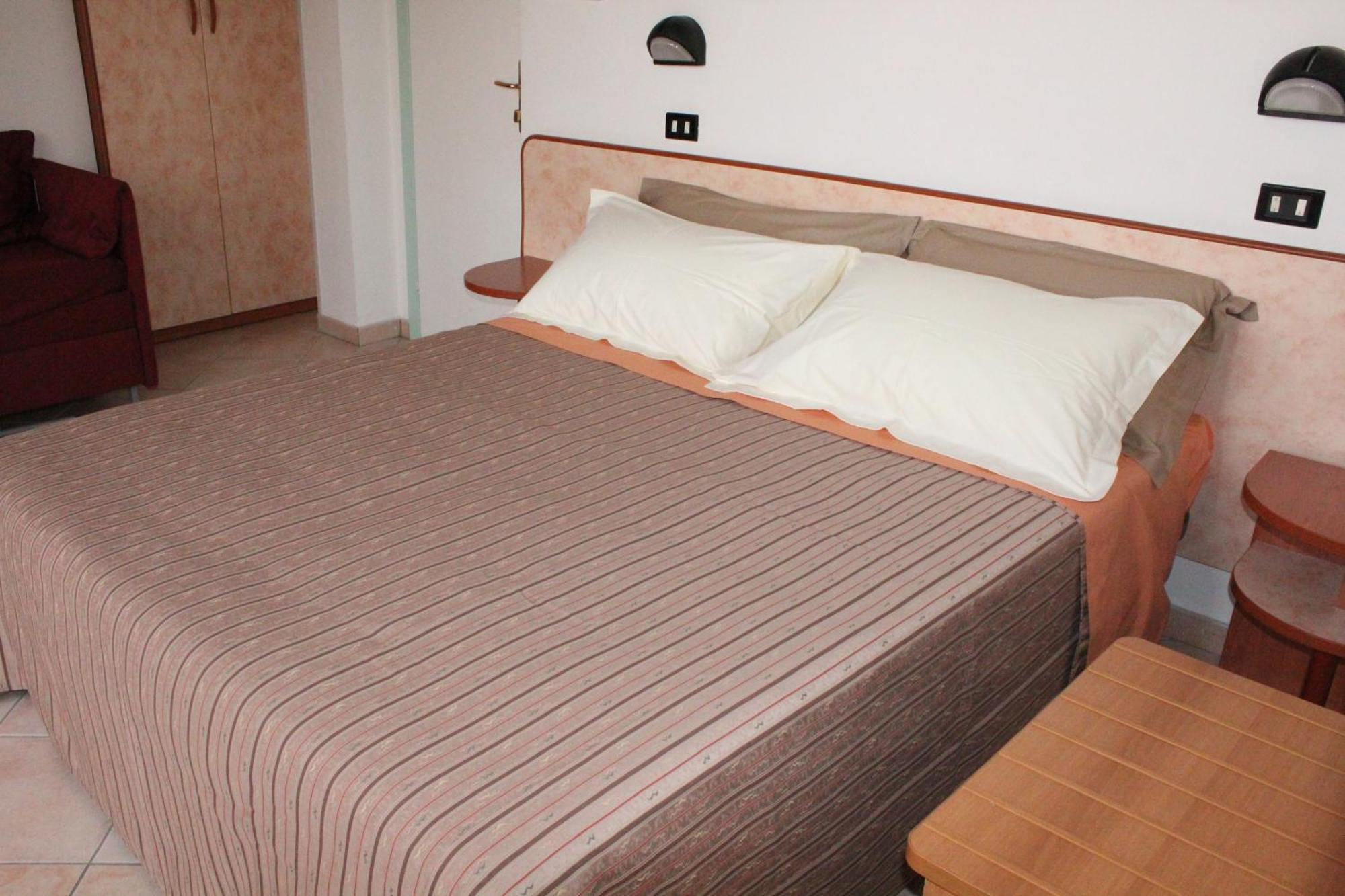 Hotel Verdemare Ріміні Номер фото